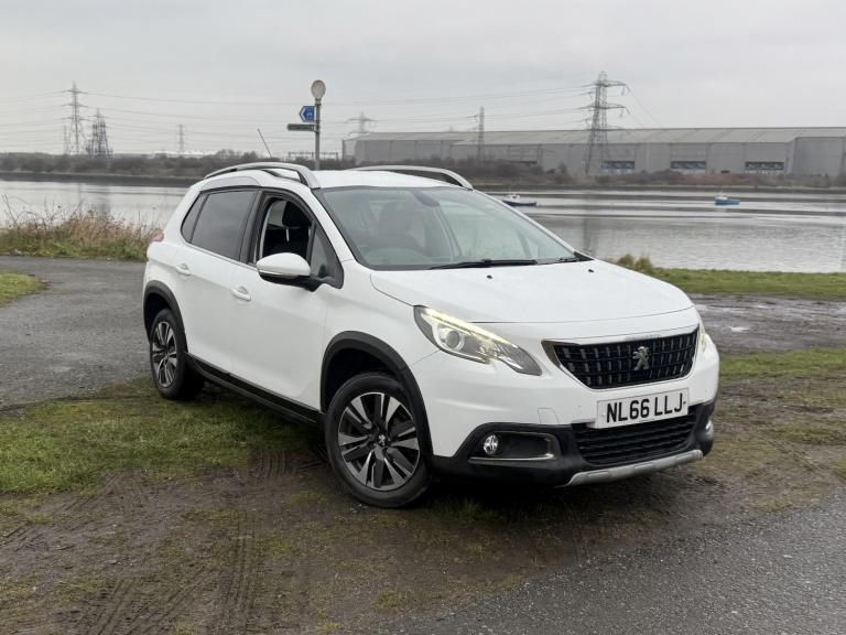 PEUGEOT 2008 1.2 PureTech Allure 2016