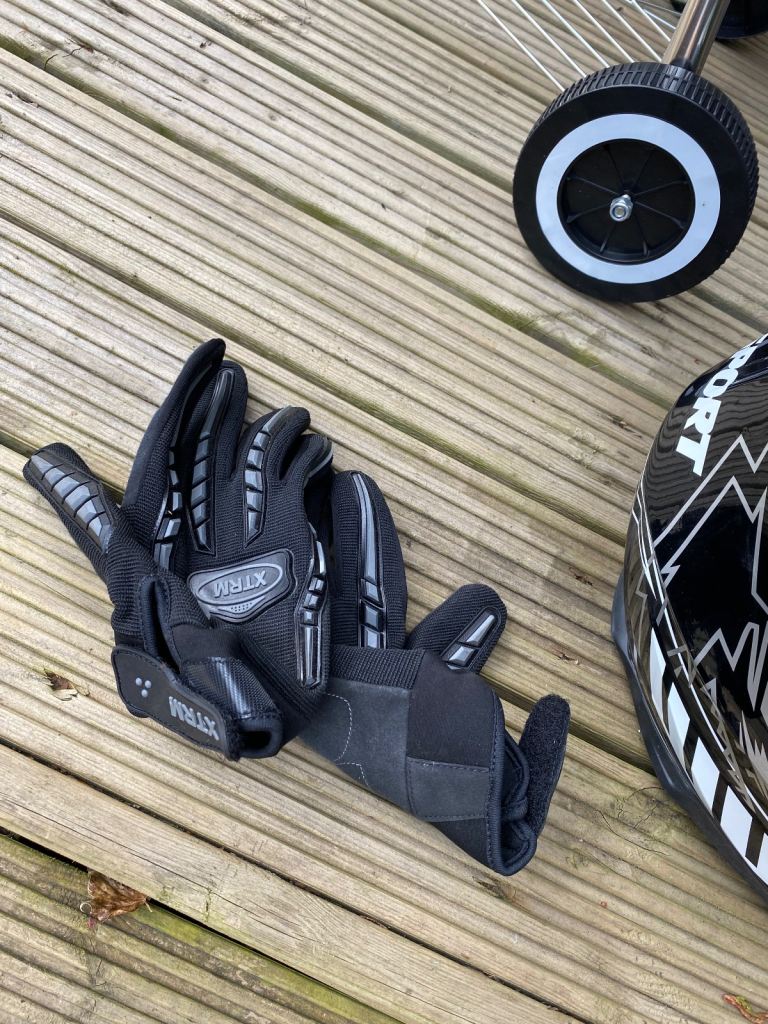 Moto x helmets 1 adult xl 1 small 