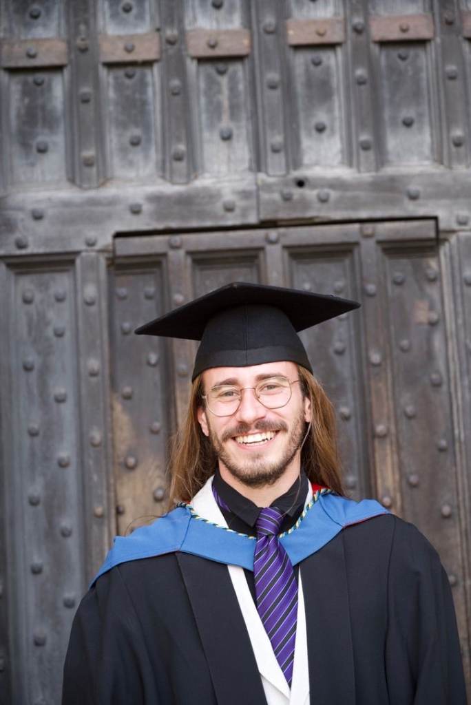 Young professional looking for a flat to rent