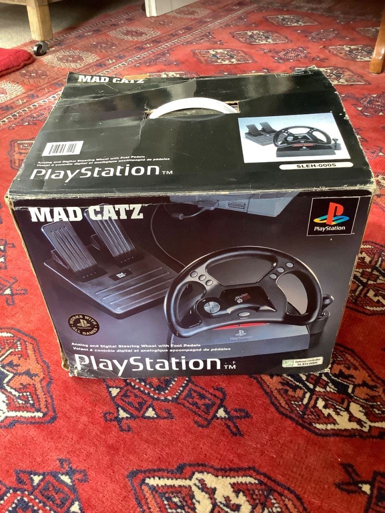‘BOXED’ SONY PLAYSTATION 1 - MAD 😡 CATZ STEERING WHEEL 🛞 WITH FOOT PEDALS