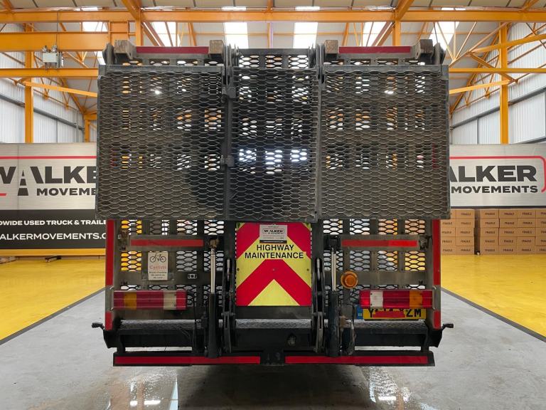 MERCEDES BENZ AXOR 2529 6X2 BEAVERTAIL / PLANT RIGID - 2014 - YG14 XZM