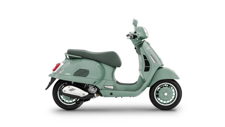 Vespa GTS 310 80th