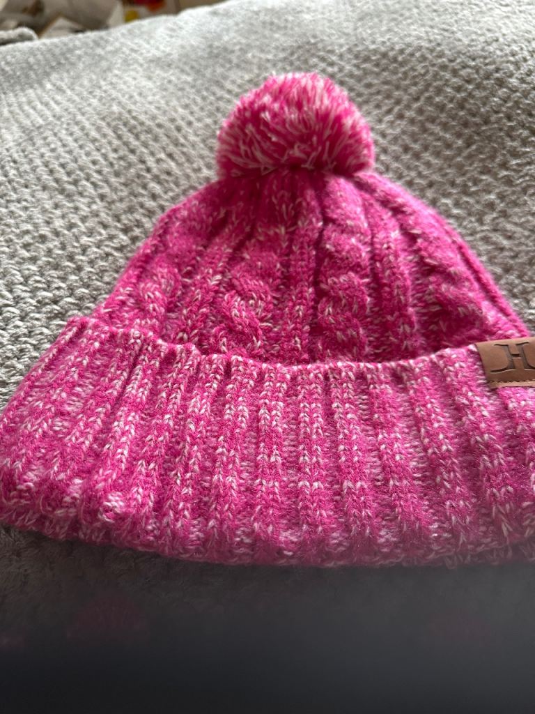 Hat scarves and gloves 