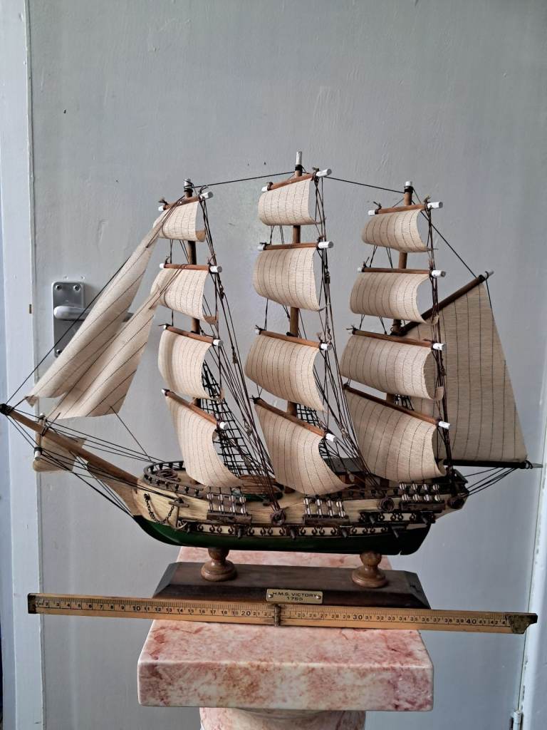 HMS VICTORY wooden ship 