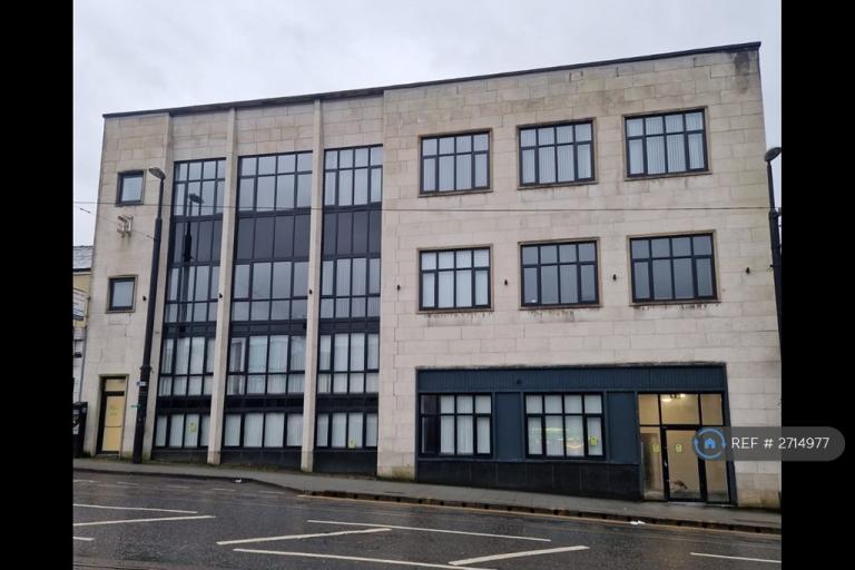 1 bedroom flat in Drake Street, Rochdale, OL16 (1 bed) (#2714977)