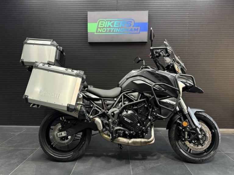 Benelli TRK 702 2025 *1 private owner - authorised dealer*