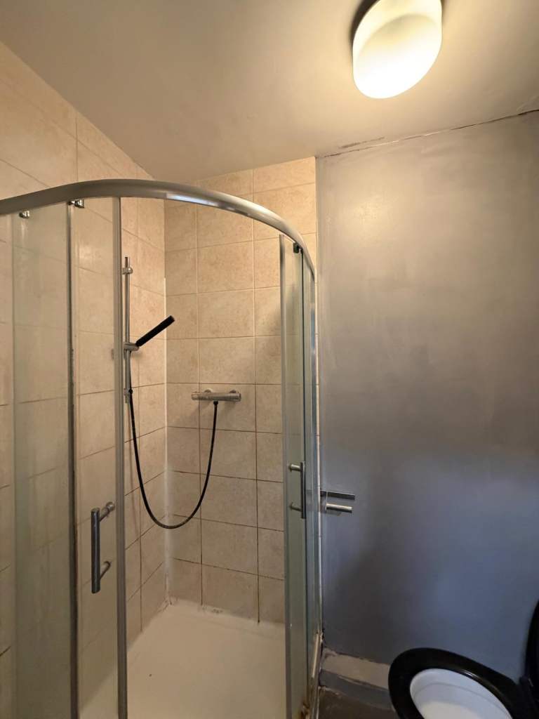 Studio Flat in Harrow, London, Ha13PH