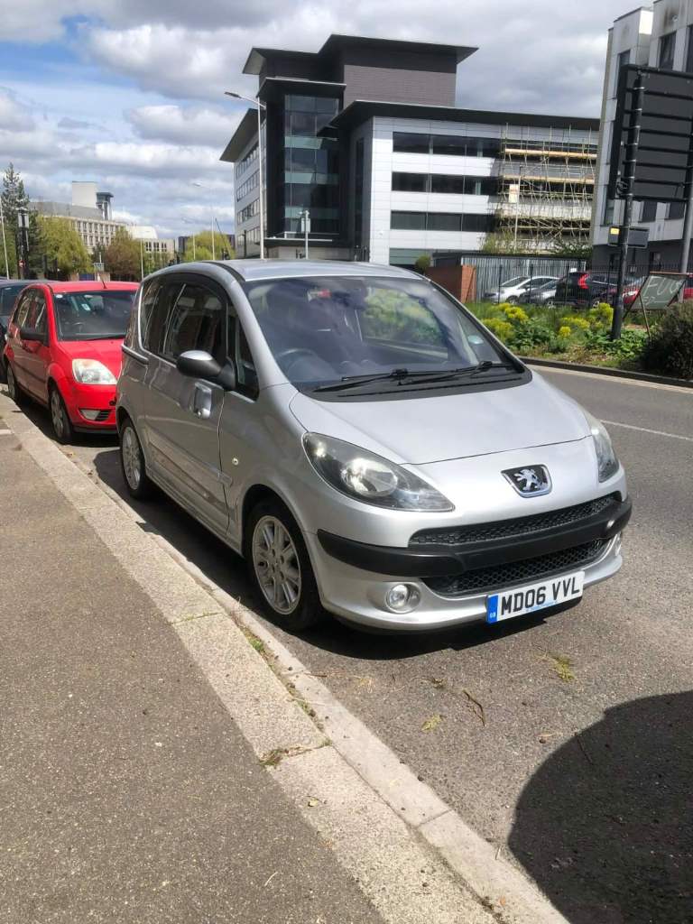 Peugeot, 1007, Hatchback, 2006, Semi-Auto, 1360 (cc), 3 doors
