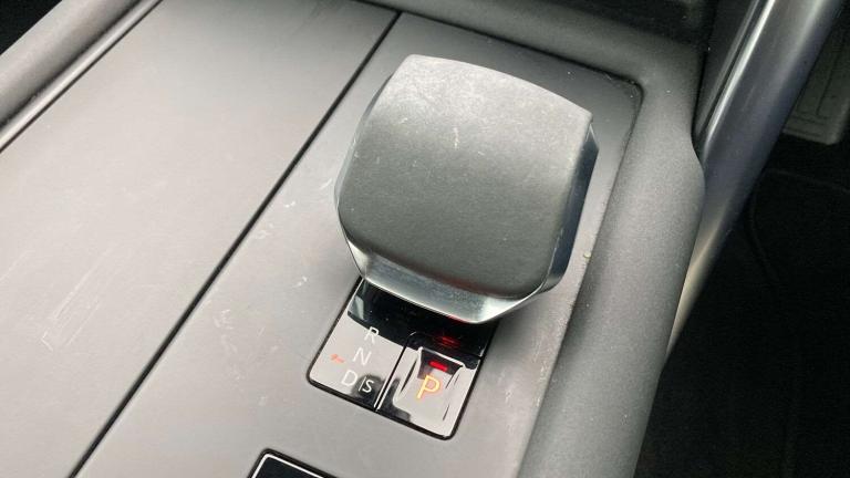 2022 Land Rover Discovery 3.0 D300 R-Dynamic HSE 5dr Auto SUV Diesel Automatic