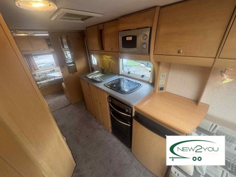 2009 Bailey Senator Carolina 6 Berth Twin Axle Caravan - STOCK NO E192