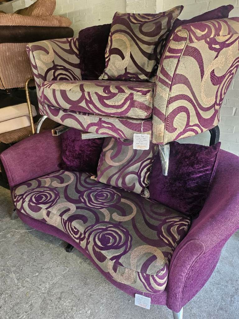Exdisplay dfs sofa & cuddle chair 