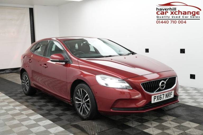 2017 Volvo V40 T2 [122] Momentum 5dr HATCHBACK PETROL Manual