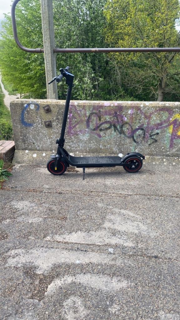 Electric Scooter – Black, Good Condition