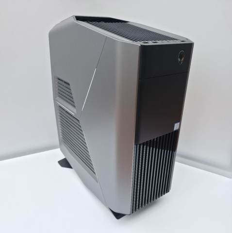 Alienware Aurora R8 i7 9700 64GB RAM 3TB Storage RTX 2080 SUPER