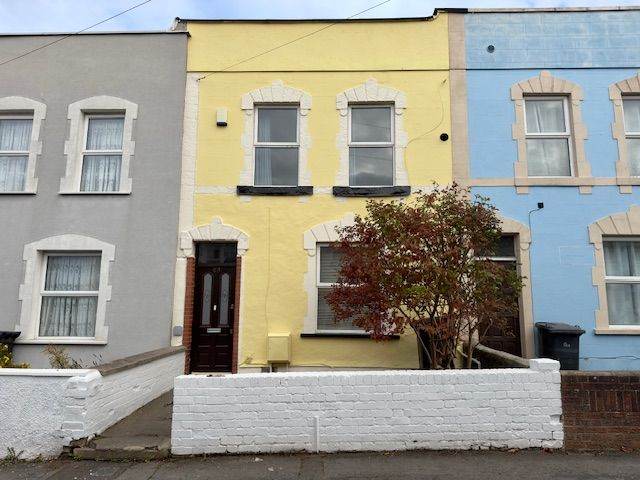 LARGE VICTORIAN 3 BEDROOM HOUSE IN TOTTERDOWN A SOUGHT AFTER AREA BS3 4RQ