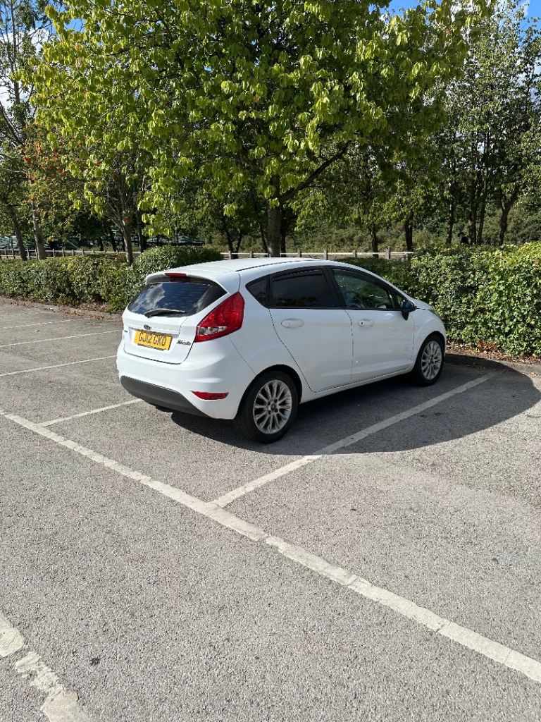 Ford, FIESTA, Hatchback, 2012, Manual, 1242 (cc), 5 doors