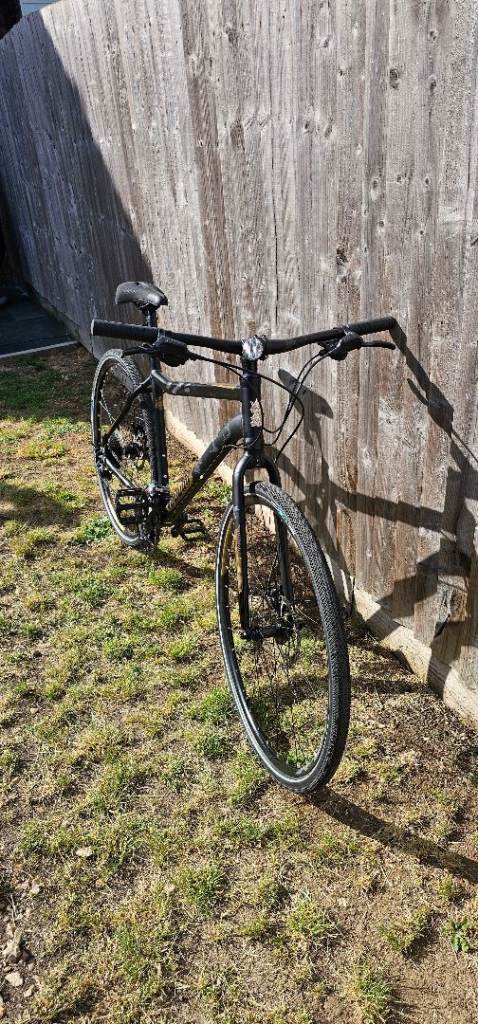 Voodoo Marasa Hybrid Bike – Black, Excellent Condition