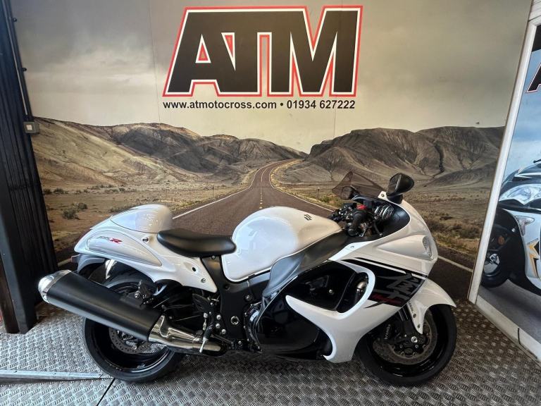 SUZUKI GSX1300 HAYABUSA 2018, 5K MILES FROM NEW, GREAT CONDITION, (ATMOTORCYCLES