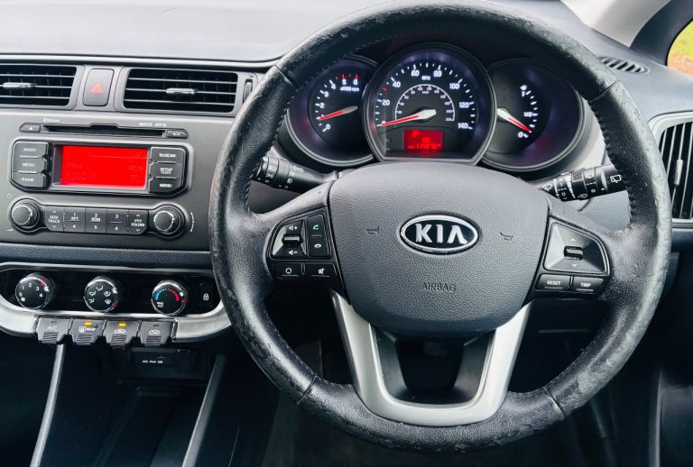 Kia, RIO, Hatchback, 2012, Manual, 1120 (cc), 5 doors