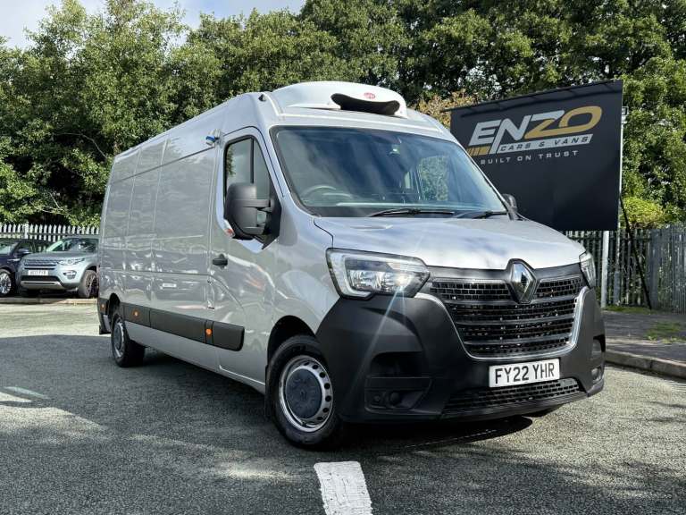 2022 Renault Master LM35dCi 135 Business Medium Roof Van PANEL VAN Diesel Manual