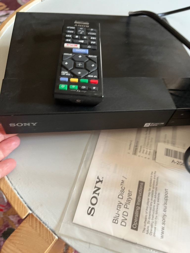 Sony Blu-ray Disc / DVD Player - Good Condition