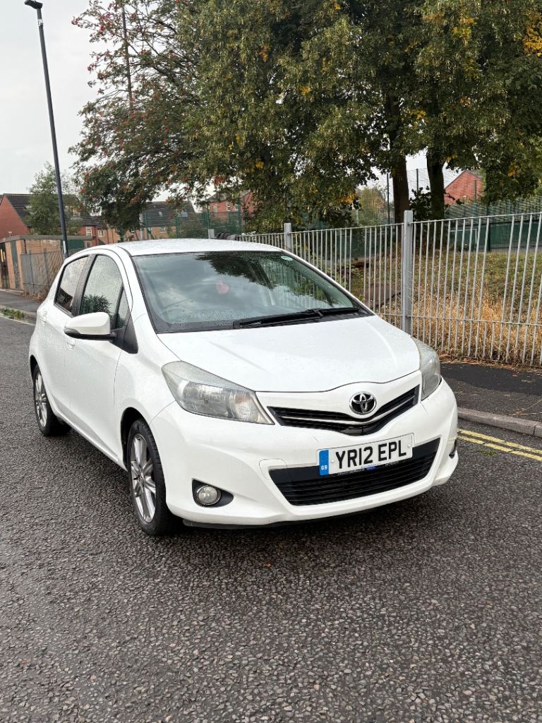 Toyota, YARIS, Hatchback, 2012, Manual, 1329 (cc), 5 doors
