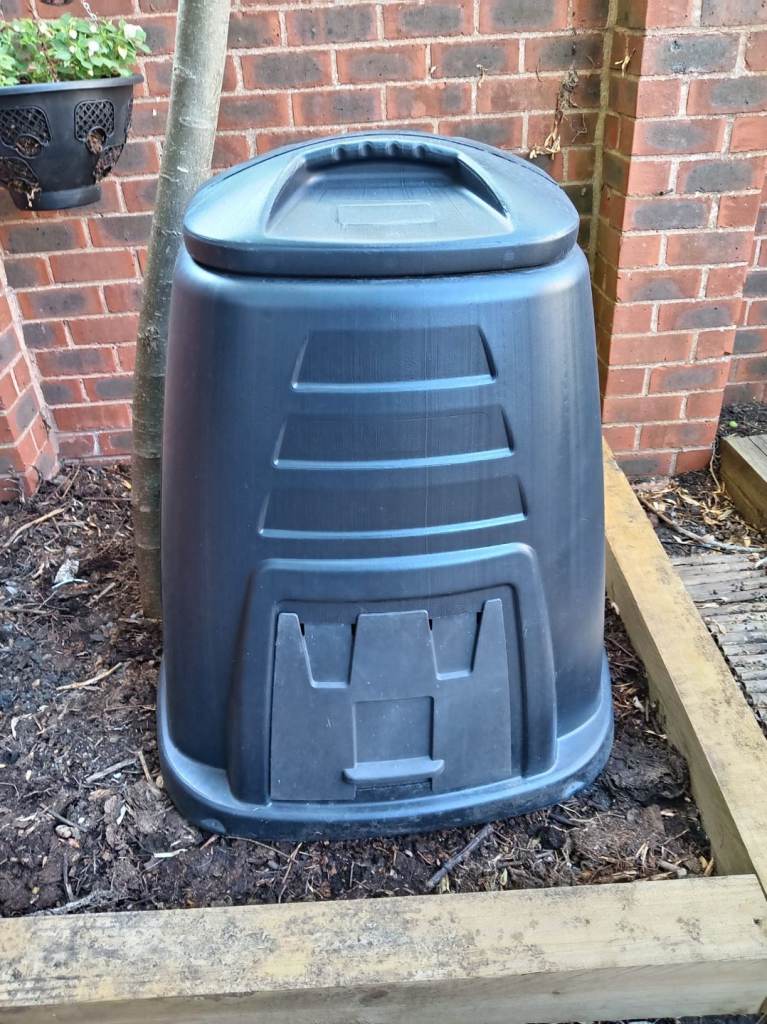 Garden Composter Bin – Good Condition