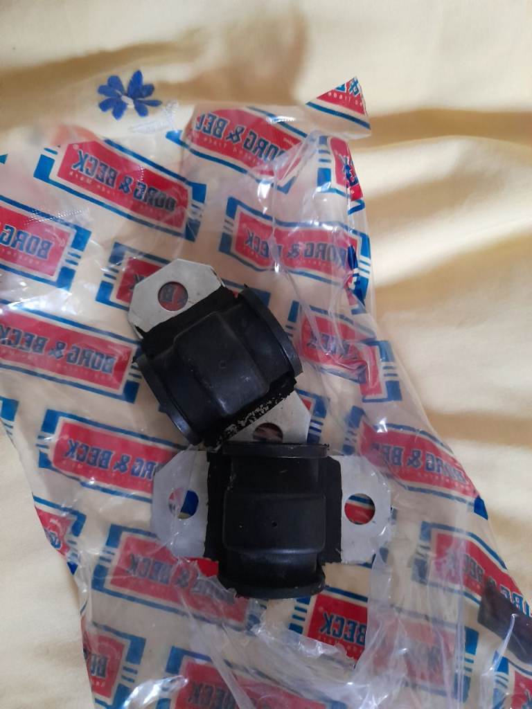 Ford fiesta mk7 anti roll bar bushes 