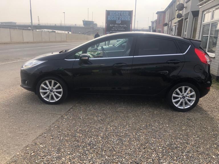 2016 Ford Fiesta 1.0 EcoBoost Titanium 5dr Powershift HATCHBACK Petrol Automatic