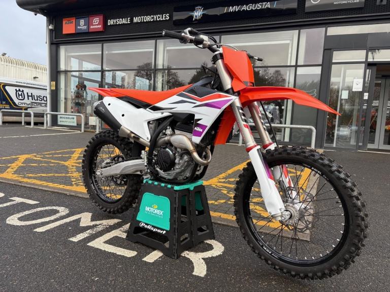 BRAND NEW KTM 250 SXF 