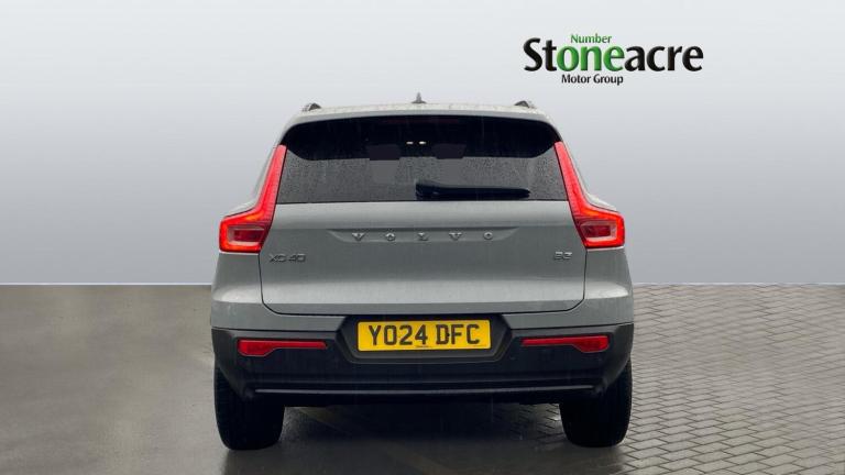 2024 Volvo XC40 2.0 B3P Ultra Dark 5dr Auto ESTATE PETROL Automatic