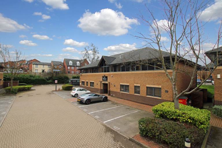 OFFICE - THERAPY ROOM TO LET LEEDS LS12