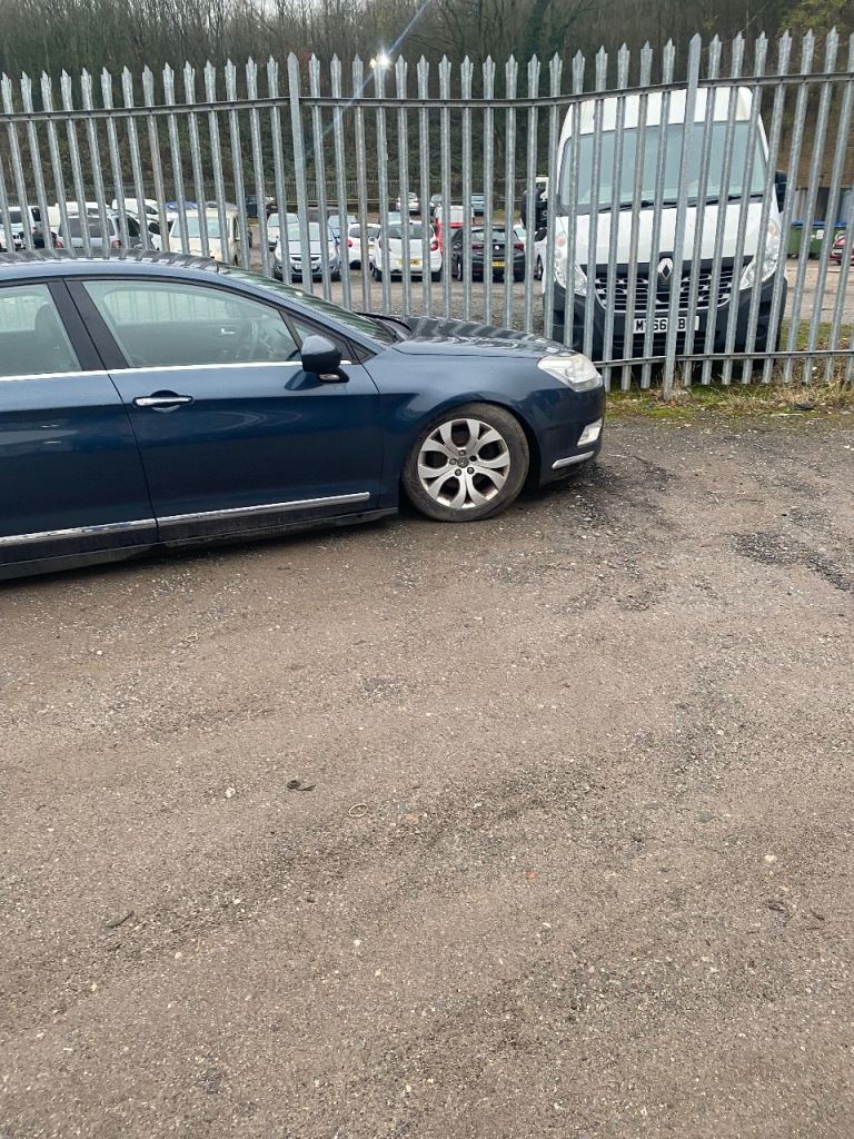 Lovely C5 low miles, spares or repair 