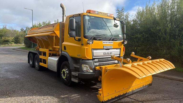 2015 (64) DAF 75 CF GRITTING LORRY (YK64 KBZ)