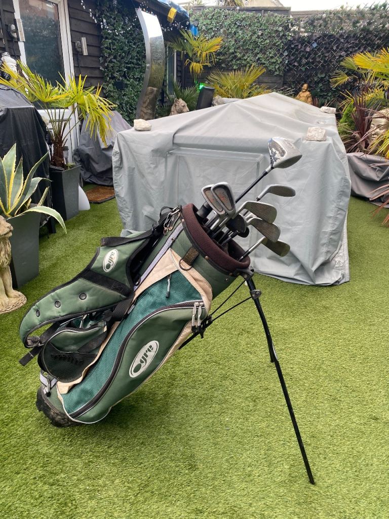 Ogre Golf club set with carry bag & accessories