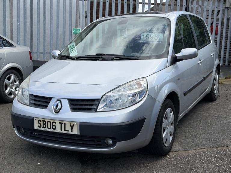 RENAULT SCENIC 1.5 dCi Oasis 2006