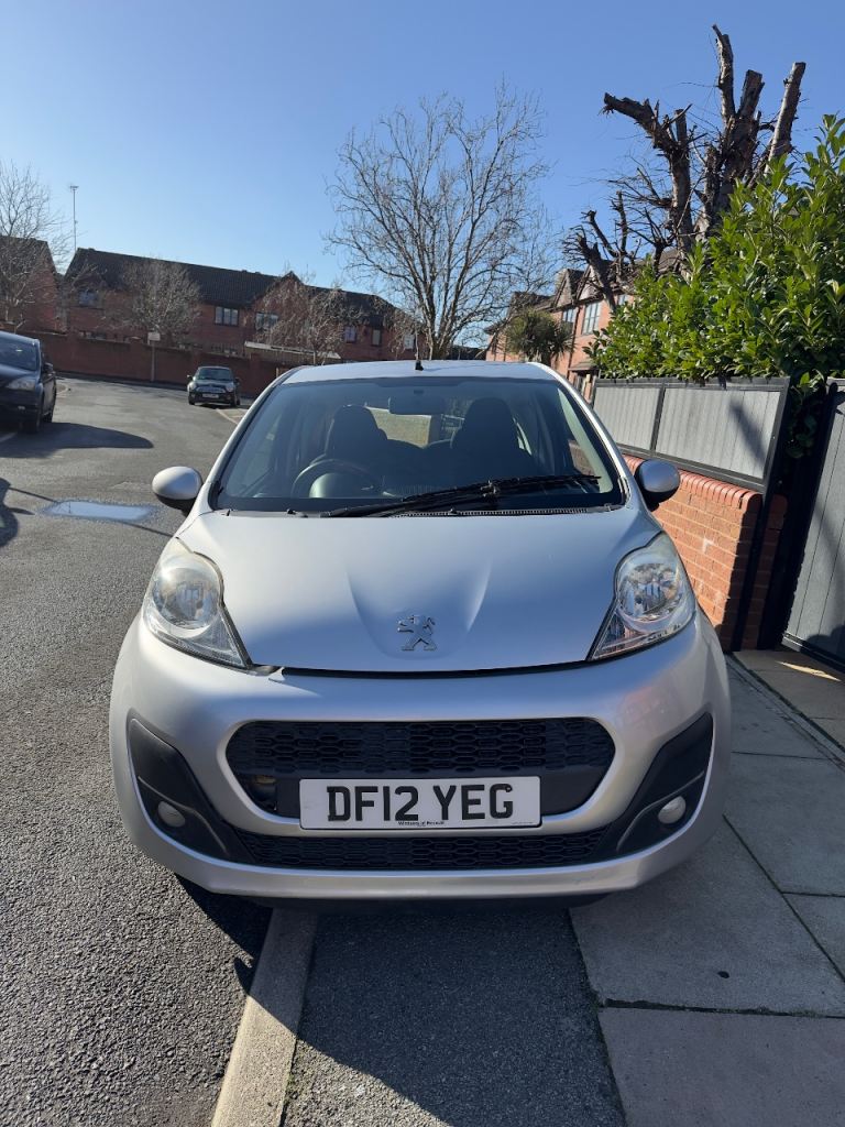 Peugeot, 107, Hatchback, 2012, Semi-Auto, 998 (cc), 3 doors