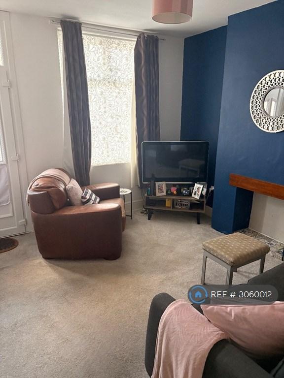 2 bedroom house in St Cuthberts Road, Nottingham, NG3 (2 bed) (#3060012)