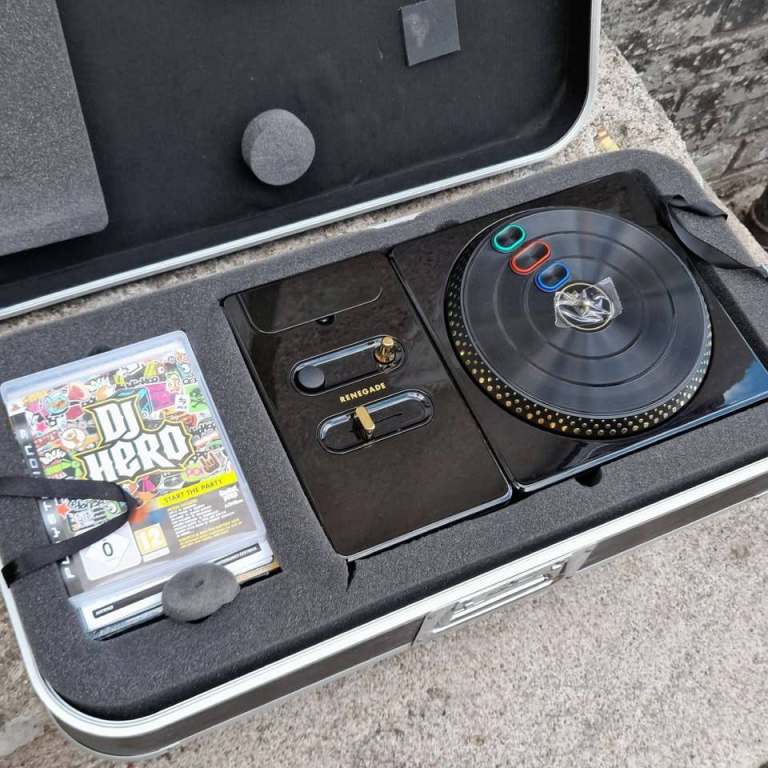 NEW DJ Hero PS3 Special Edition