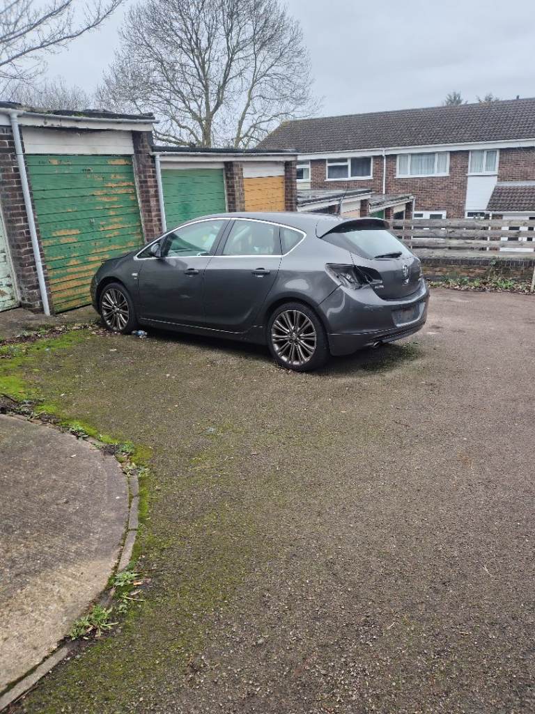 Vauxhall, ASTRA, Hatchback, 2012, Manual, 1956 (cc), 5 doors