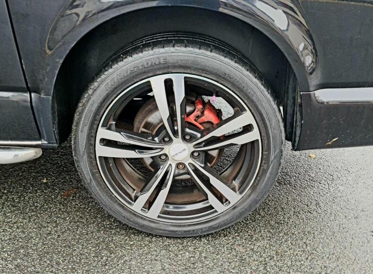 VOLKSWAGEN TRANSPORTER 2.0 BiTDI T32 Kombi DSG L1 H1 4dr 2010