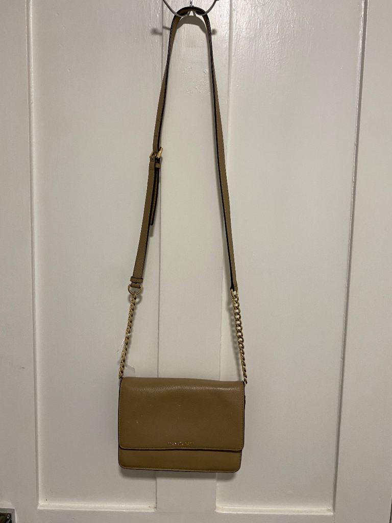 Michael Kors Gusset  Daniela Saffiano Leather Grey Crossbody Messenger Bag