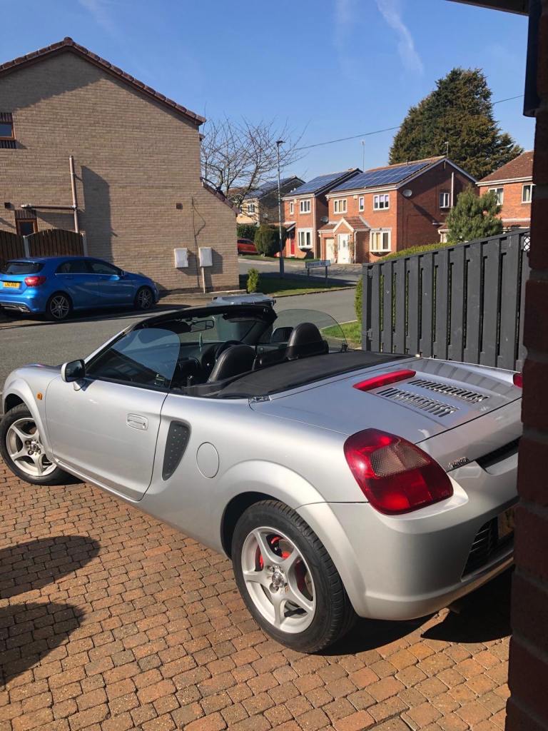 Toyota, MR2, Convertible, 2001, Semi-Auto, 1794 (cc), 2 doors