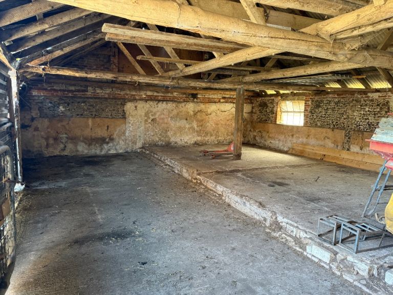 Workshops and storage units