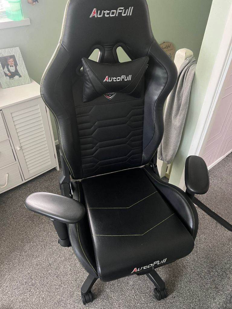 Autofill gaming chair
