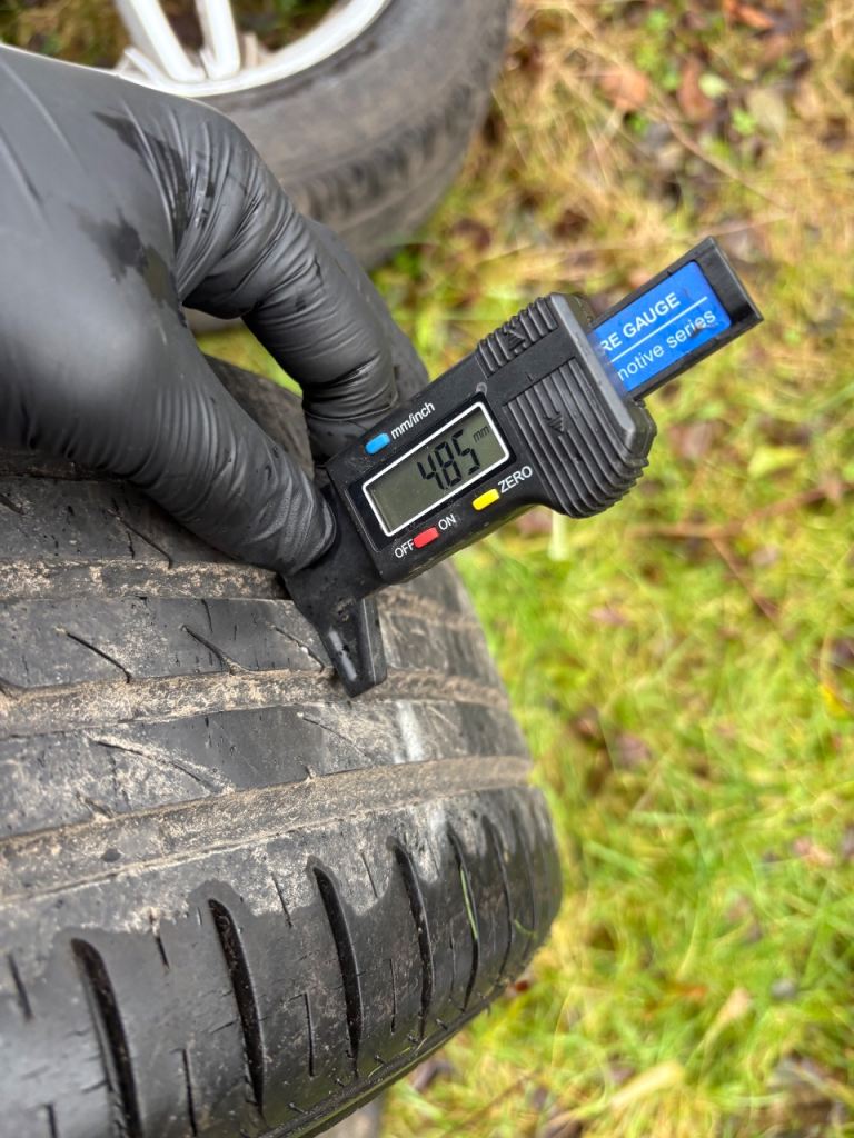 15” 4x108 Ford fiesta zetec ecoboost spoke alloy wheels alloys with tyres Mk8