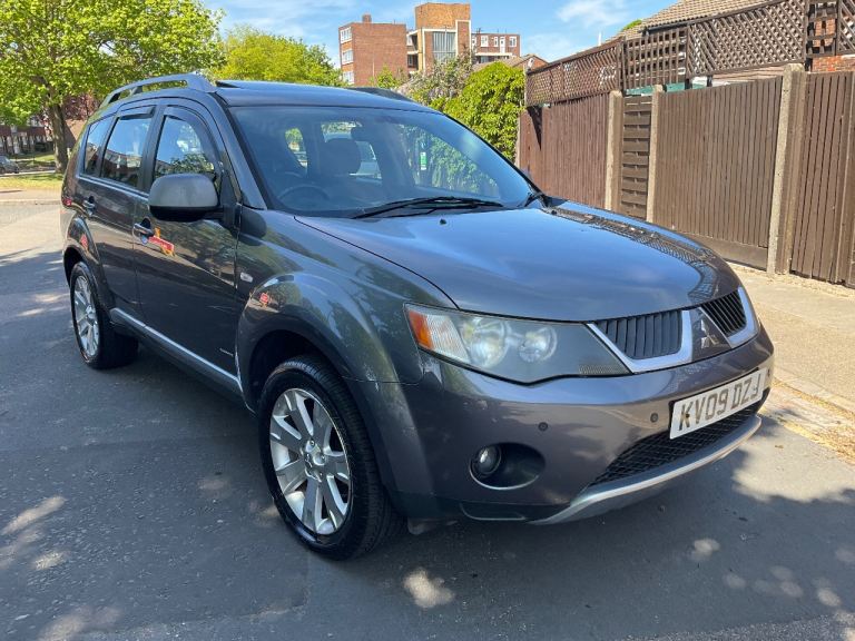 Mitsubishi, OUTLANDER, Estate, 2009, Manual, Family Car, Seven Seats, 1968 (cc), 5 doors
