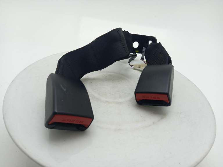 Bmw 3 Series Seat Belt Stalk Rear Right & Centre F30/F31/Lci 2012-2019