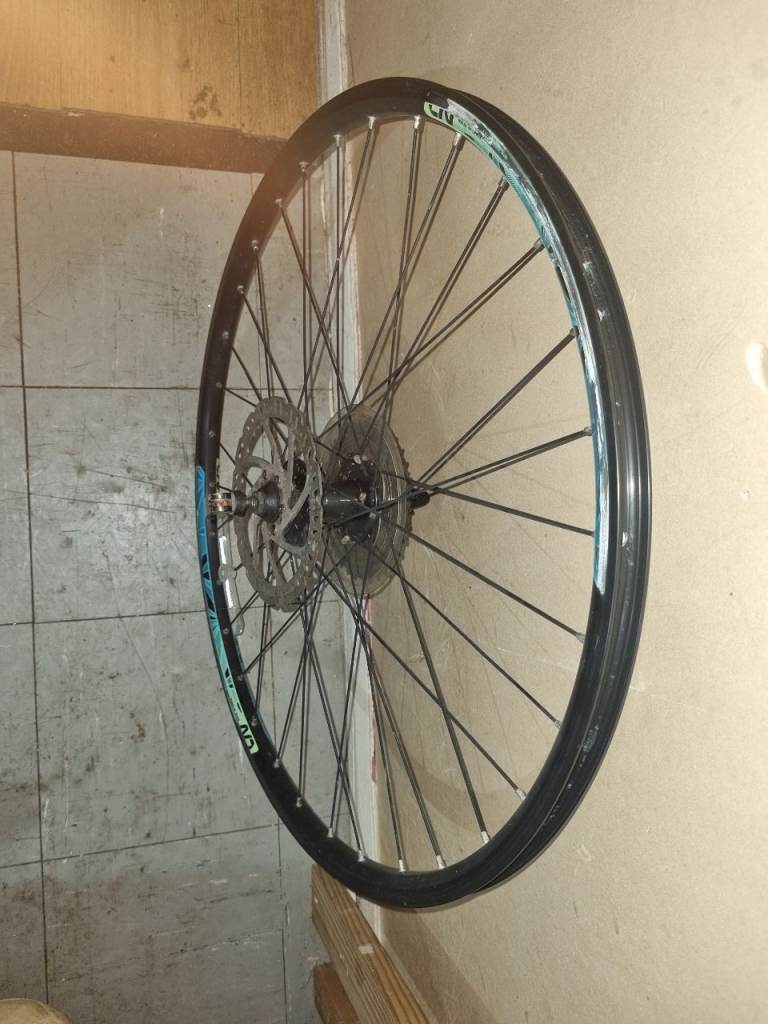 Mountain bike wheels 