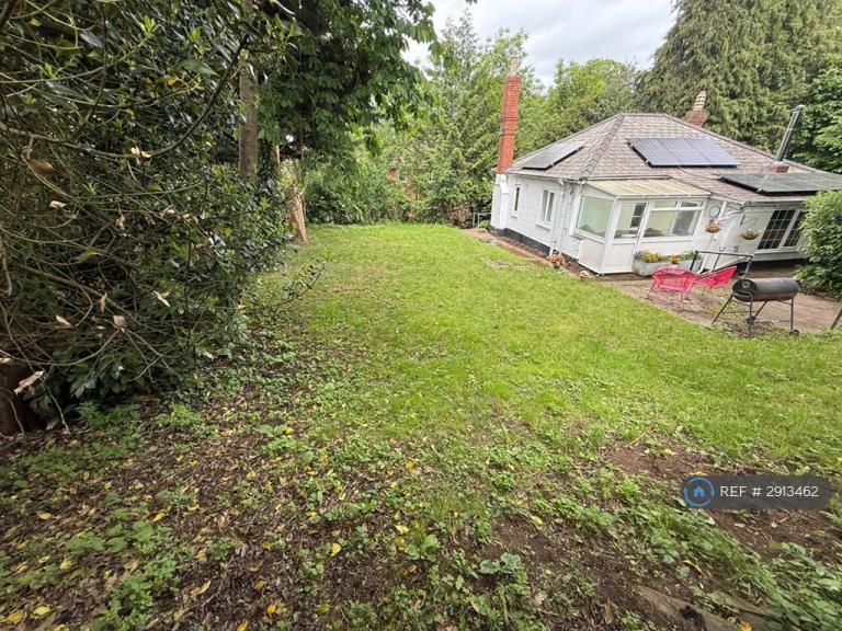 2 bedroom house in Meadowbank, Newent, GL18 (2 bed) (#2913462)
